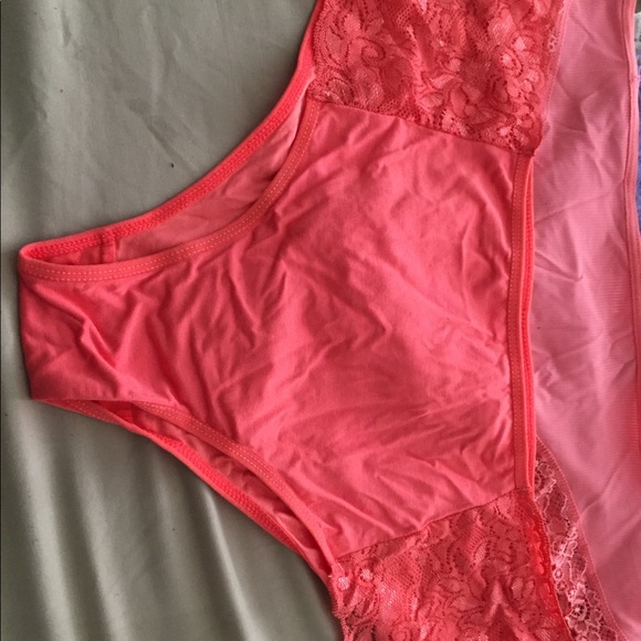 Knotty Knickers - Picture 3 of 10